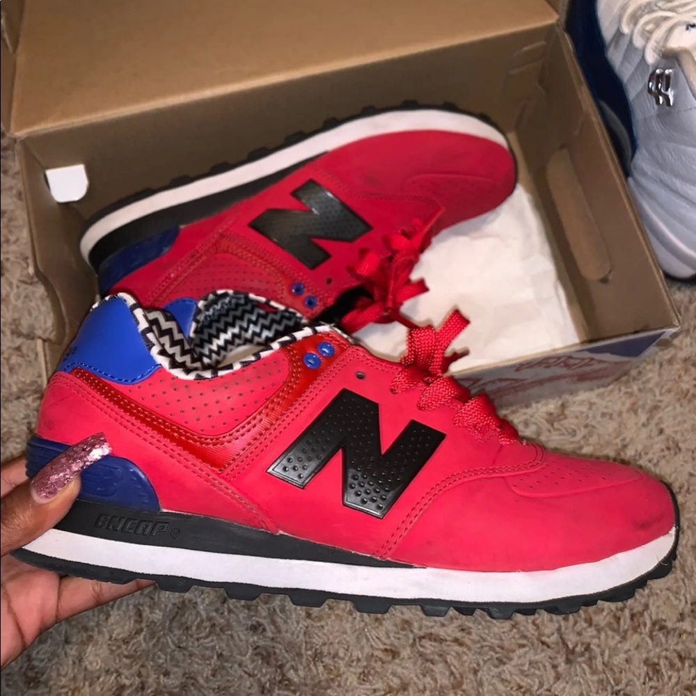NEW BALANCE